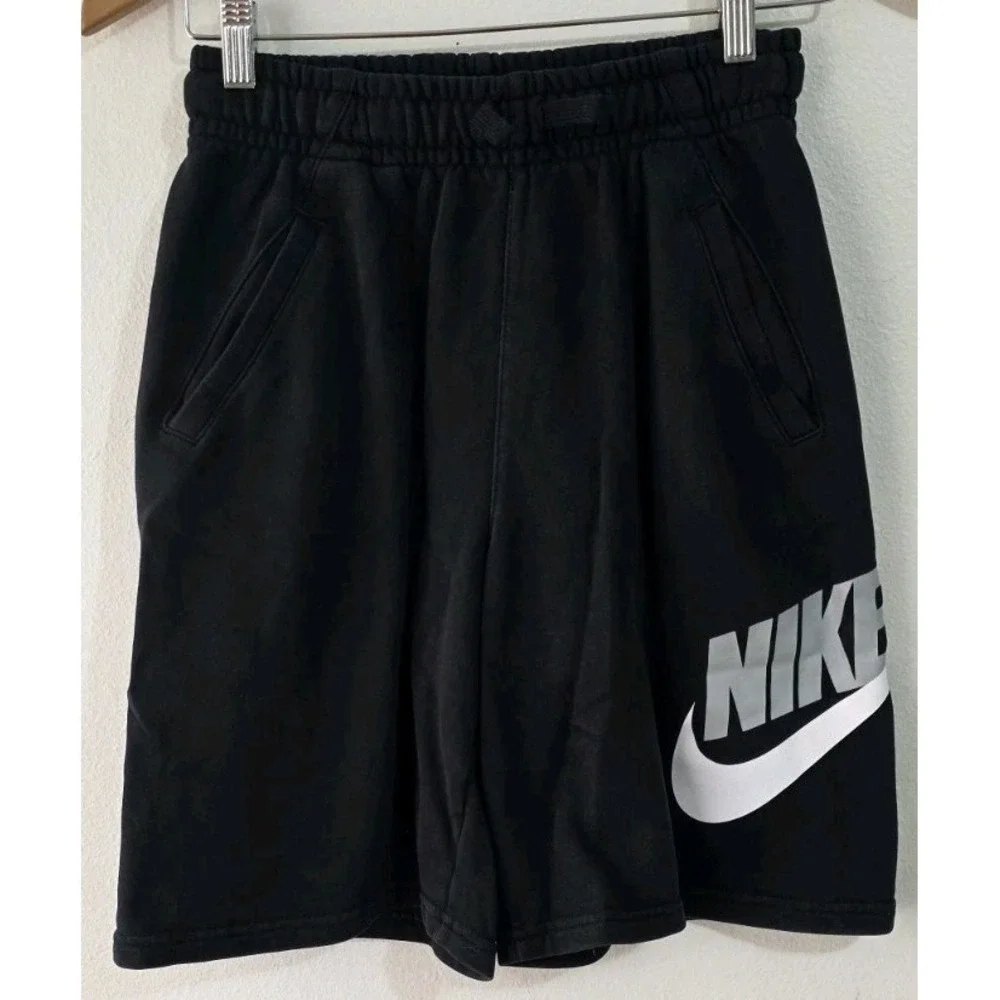 Nike Boys Youth Standard Fit Black Gray White Swoosh‎ Logo Shorts Sz XL NEW Gym